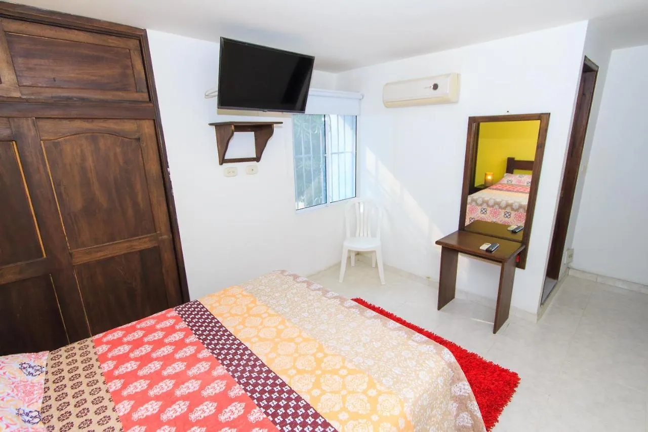Hotel Marovi Santa Marta   Santa Marta (Magdalena)